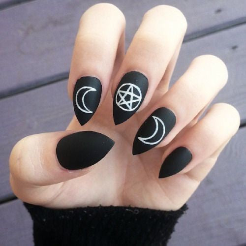 Easy Gothic Nails at home