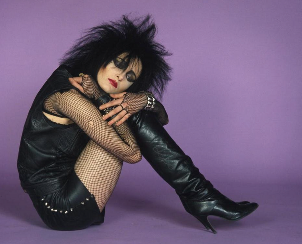 FEMALE GOTH FASHION ICONS