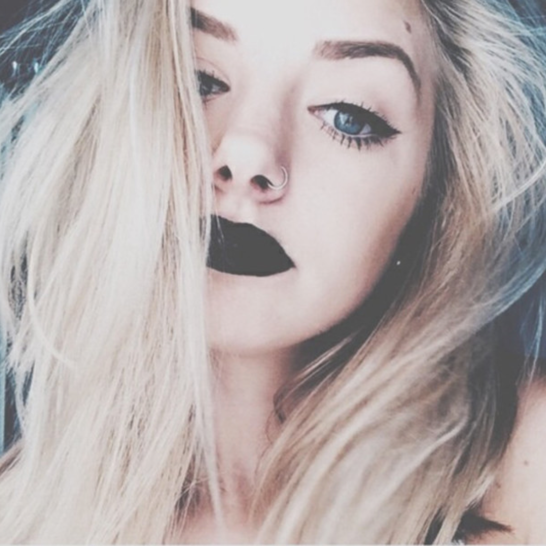 Challenge: how many looks a single black lipstick can create?