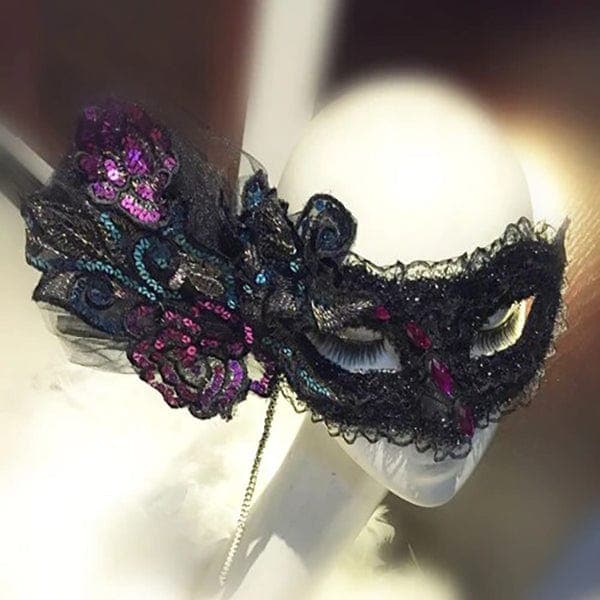 Beatrice Lace Venetian Mask