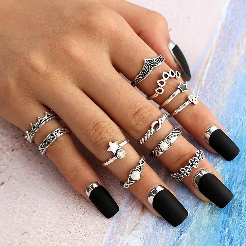 Vintage Class Knuckle Rings