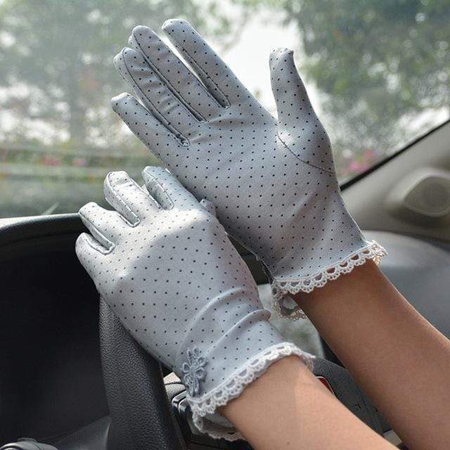 Get Spotted Gloves