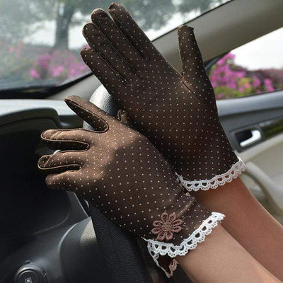 Get Spotted Gloves