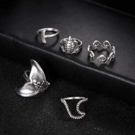 Gothic Wave Ring