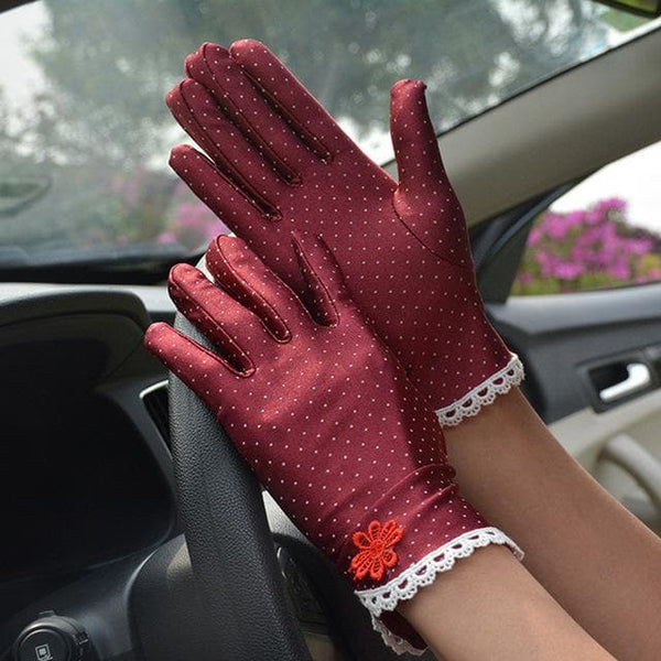 Get Spotted Gloves