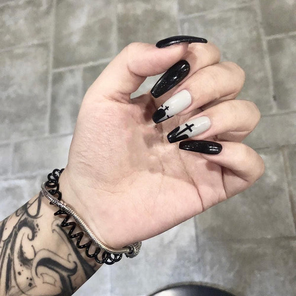 Night Terrors Fashion Nails