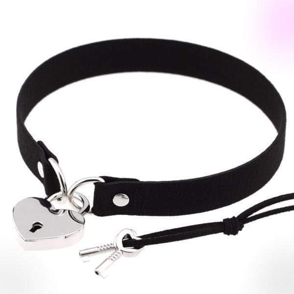 Heart Lock Choker