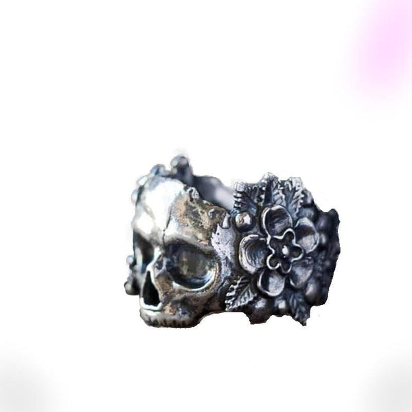 Savage Skull Ring