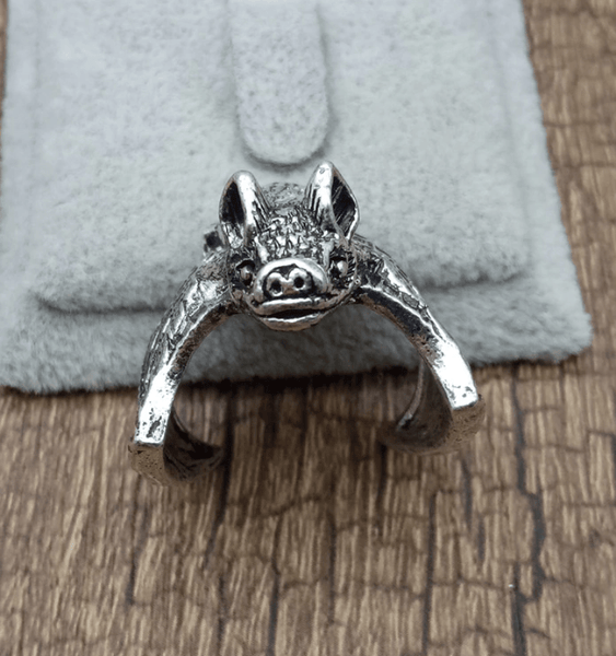 Dwarf Bat Ring