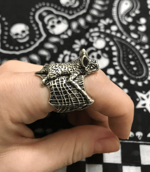 Dwarf Bat Ring