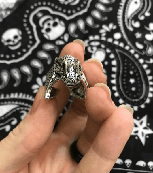 Dwarf Bat Ring