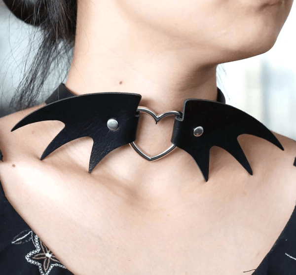 Heart Gothic Choker