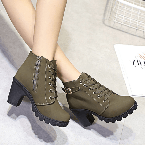The Sleek Rocker Chic Boots (womens)