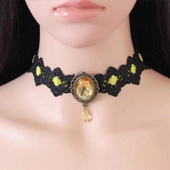 Sweet Queen Gothic Choker