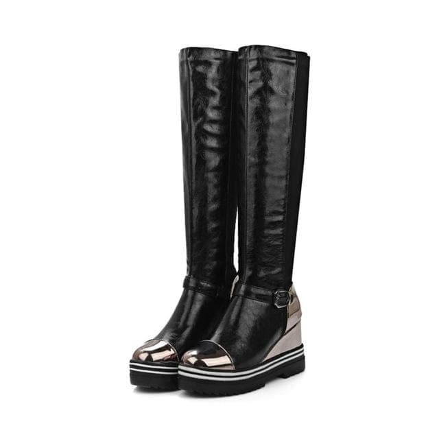 Moto mama sales platform boots